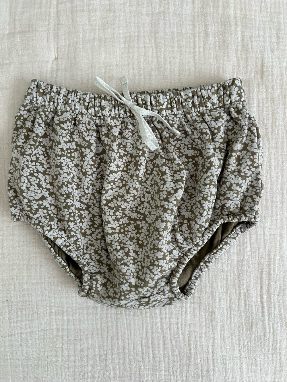Jamie Kay bloomers